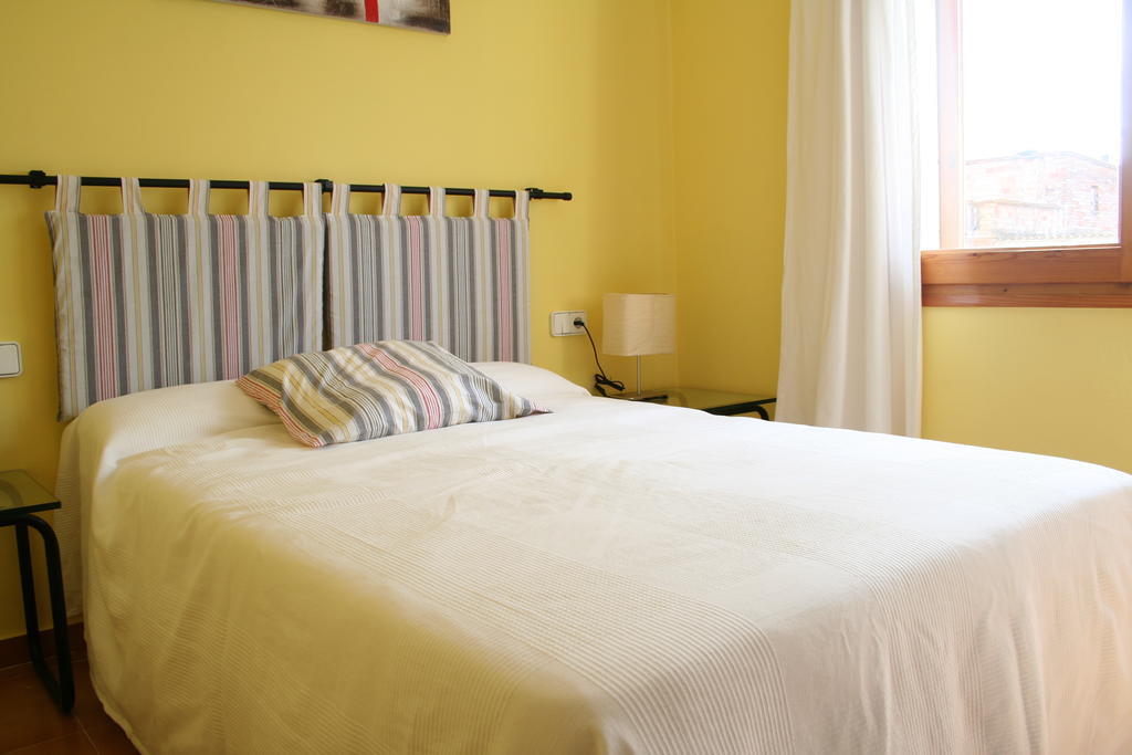 Can Quilis Guest House Pontos ภายนอก รูปภาพ