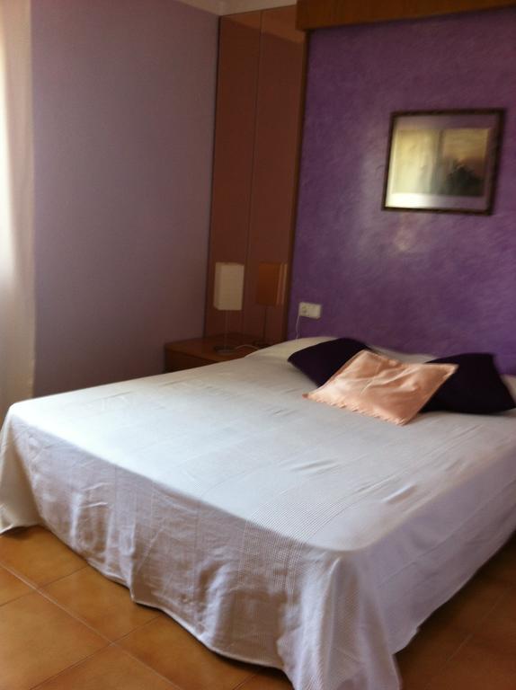 Can Quilis Guest House Pontos ภายนอก รูปภาพ
